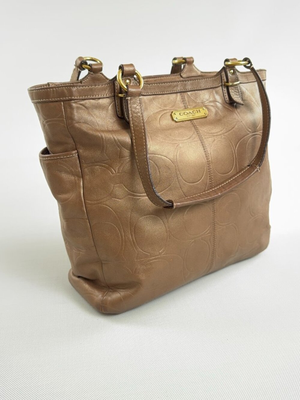 Coach Gallery Tote Medium Brown Embossed Leather Shoulder Bag